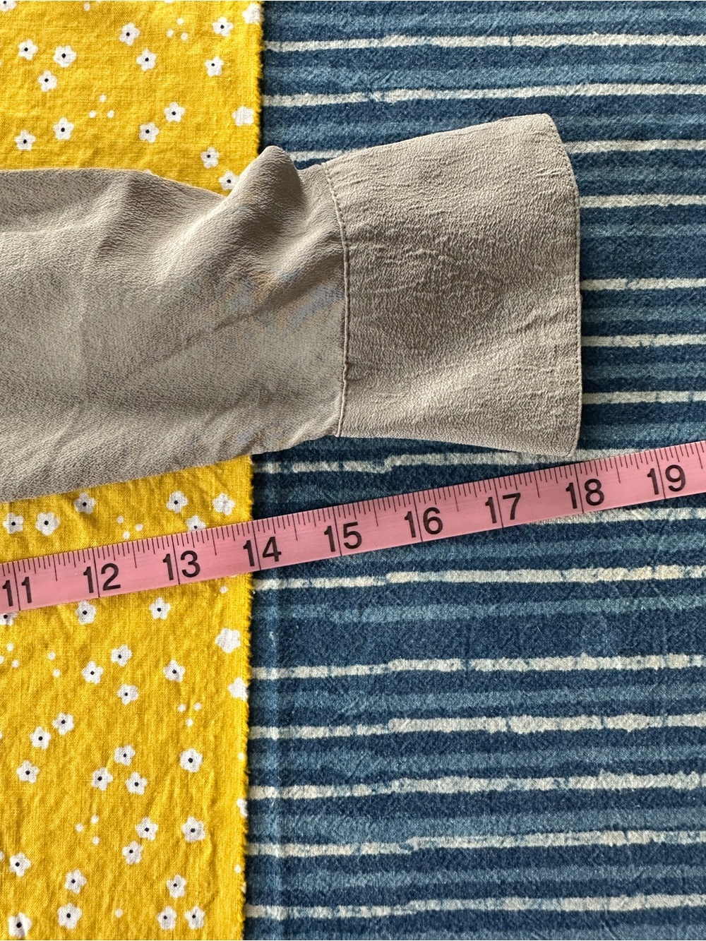 Eileen Fisher 100% Silk Top - Picture 11 of 12